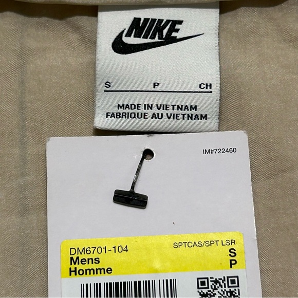 NWT Nike Air Sportswear Beige Hooded 1/2 Zip Pullover Windbreaker Coat Small - Picture 4 of 6